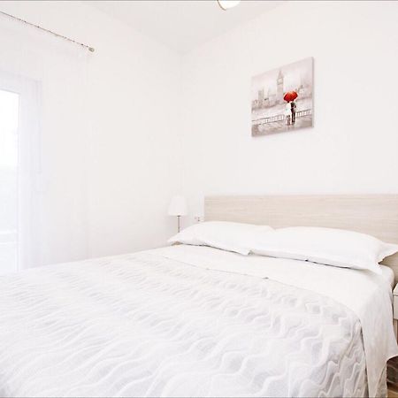 Apartmant Milan 트로기르 외부 사진